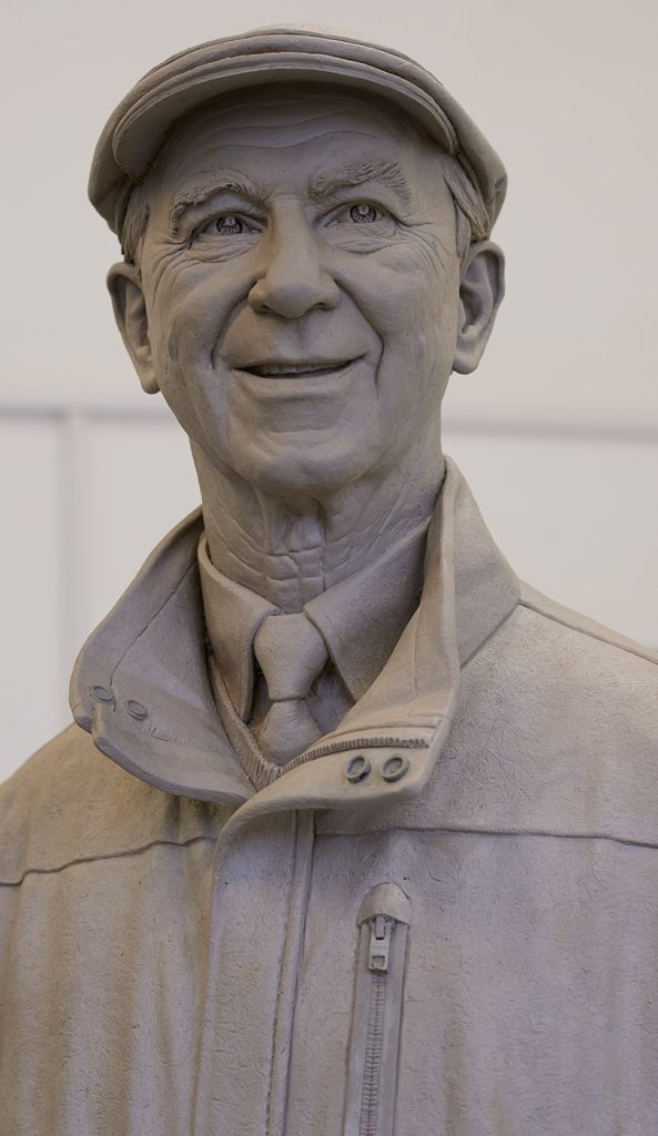 Bronze Sculptor | Douglas Jennings | Award-Winning Statues & Sculptures